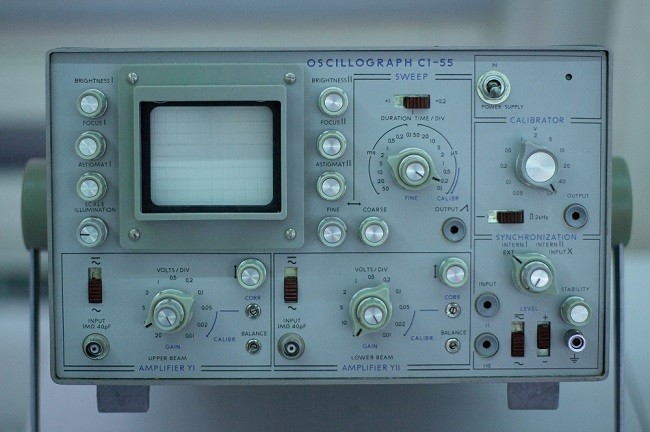 oscilómetro, un tipo de computadora analógica